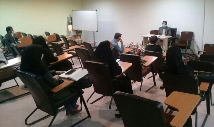 نشست رابطان فرهنگی جدید سراهای دانشجویی با مدیر امور فرهنگی- اجتماعی دانشگاه